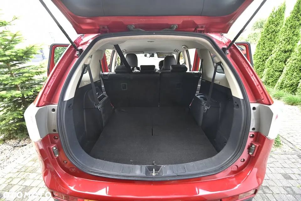 Mitsubishi Outlander - 9