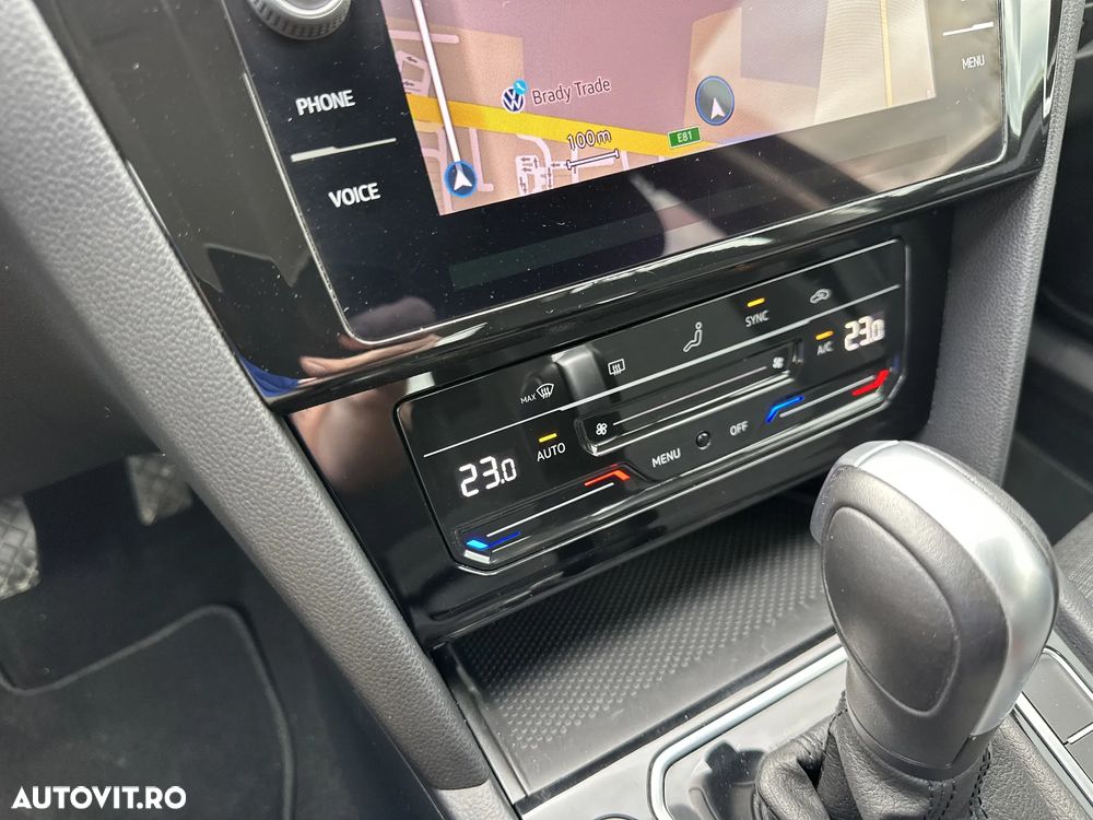 Volkswagen Passat - 17