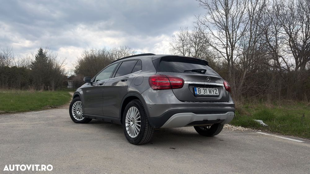 Mercedes-Benz GLA - 6