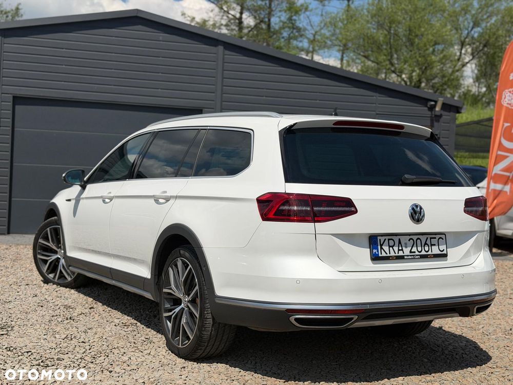 Volkswagen Passat Alltrack 2.0 TDI SCR 4Motion DSG - 13