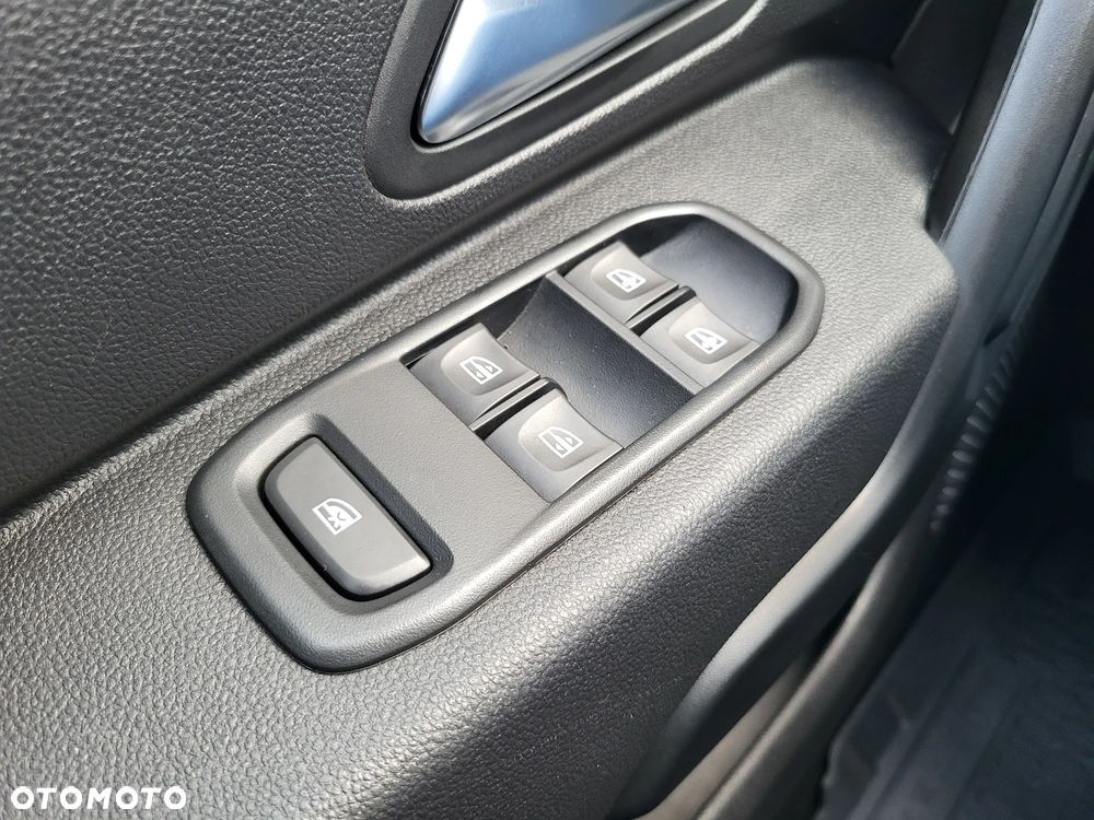 Dacia Duster 1.0 TCe Comfort - 27