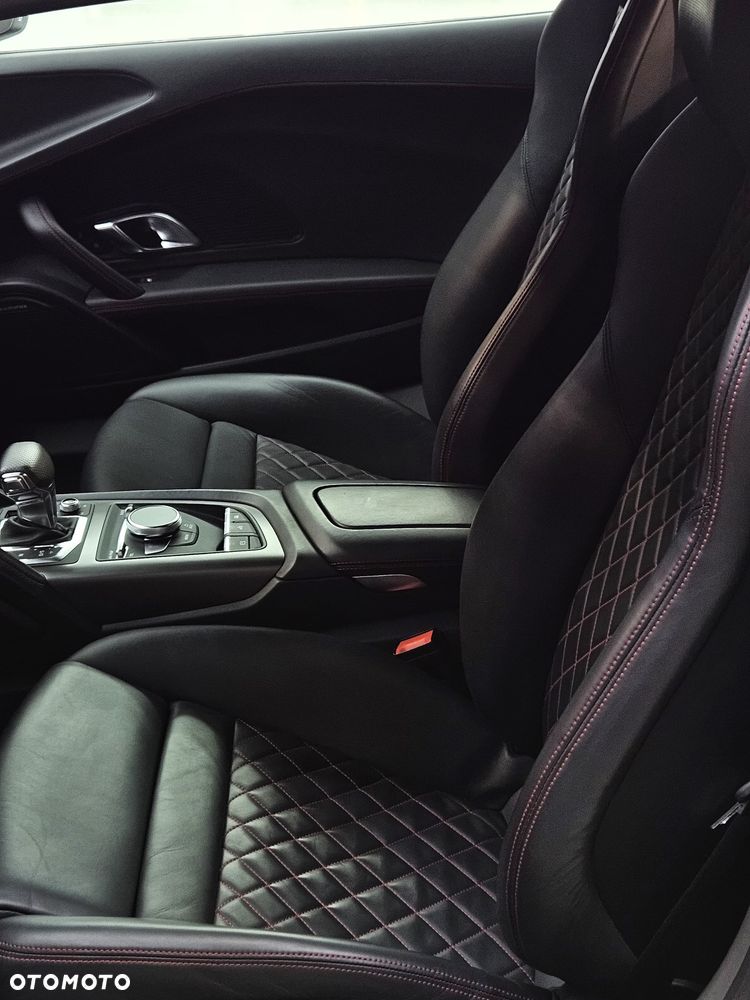 Audi R8 Spyder 5.2 FSI Quattro - 14