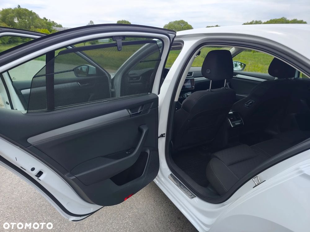 Skoda Superb 1.5 TSI ACT Style DSG - 25