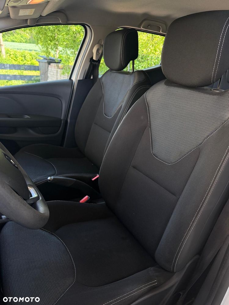 Renault Clio - 11