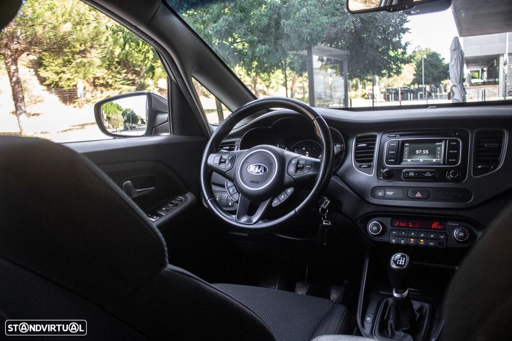 Kia Carens 1.7 CRDi ISG TX - 30