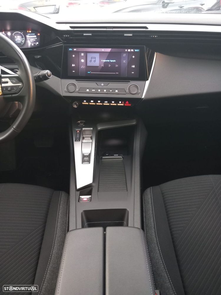 Peugeot 308 1.6 Hybrid Allure e-EAT8 - 18