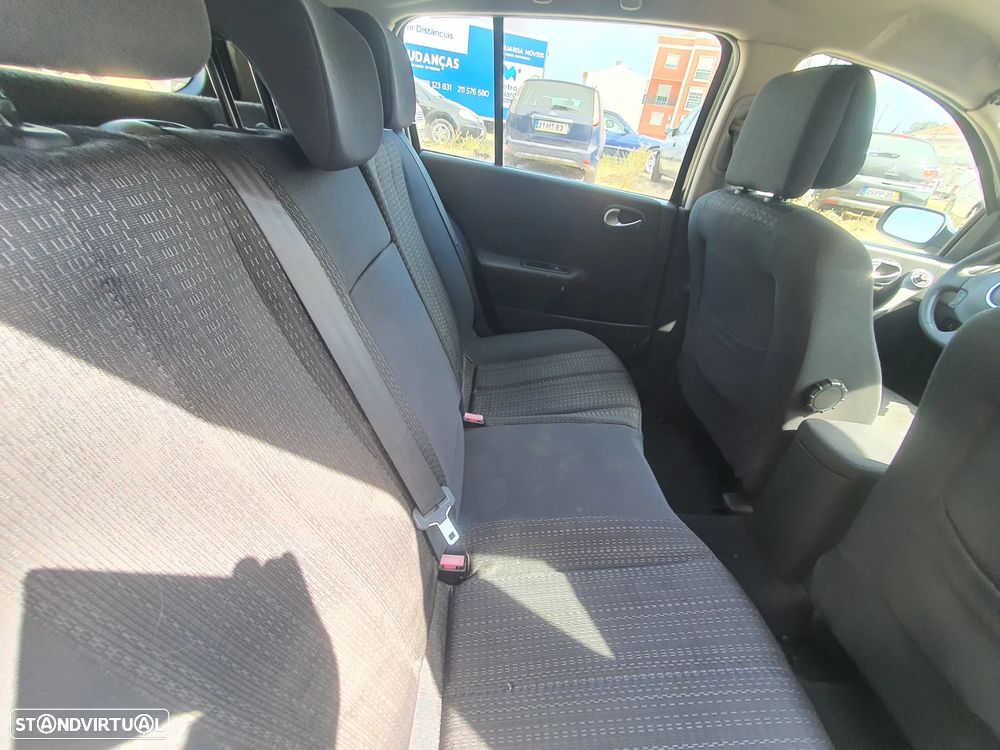Renault Mégane 1.5 dCi Dynamique - 12