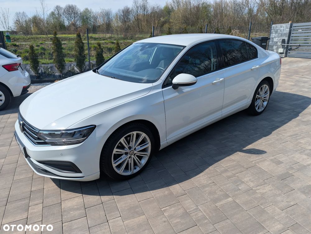 Volkswagen Passat 1.5 TSI EVO Essence DSG - 4