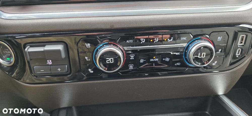 GMC Sierra - 24