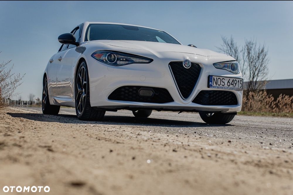Alfa Romeo Giulia - 11