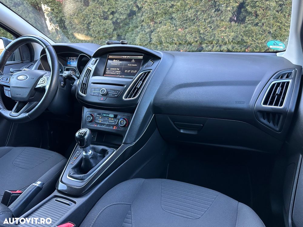 Ford Focus 2.0 TDCi DPF Start-Stopp-System Titanium - 22