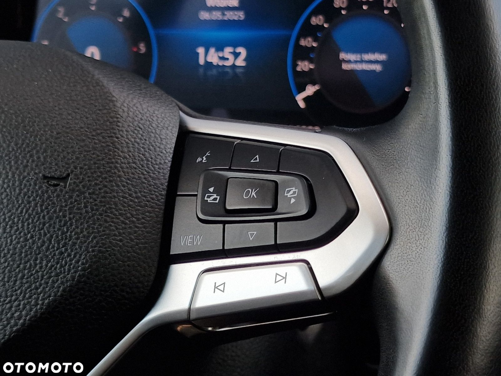 Volkswagen Golf - 25