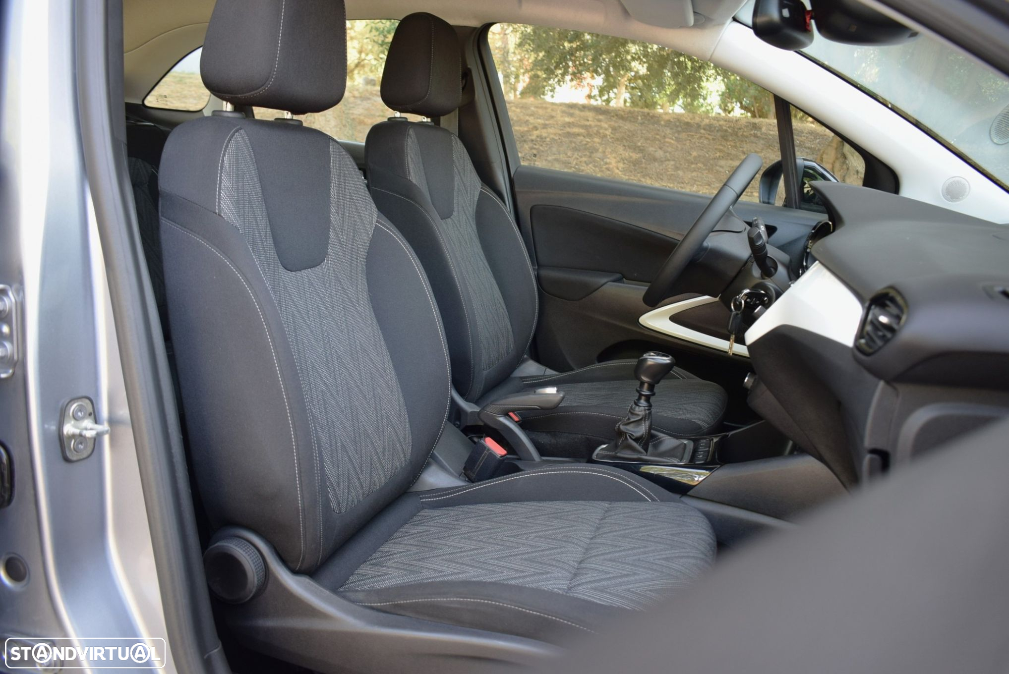Opel Crossland X 1.2 T 2020 - 38