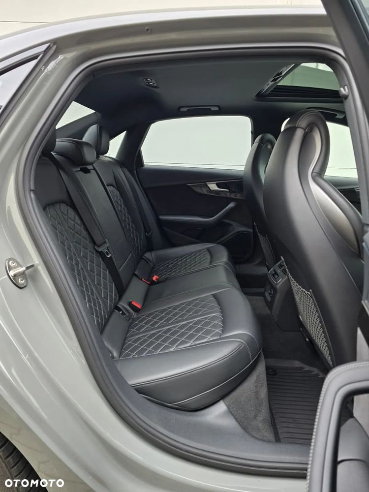 Audi S4 Limousine - 14