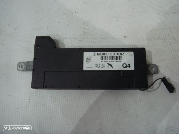 Amplificador De Coluna Mercedes-Benz C-Class T-Model (S203) - 1