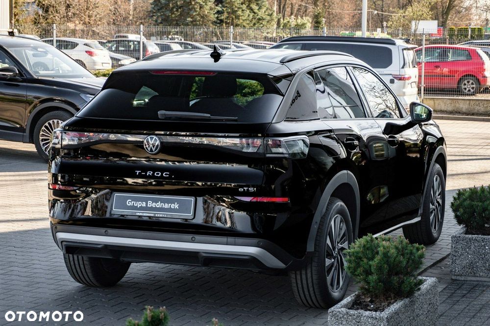 Volkswagen T-Roc - 11