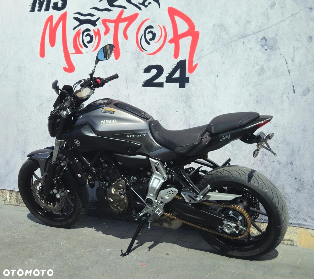 Yamaha MT - 4