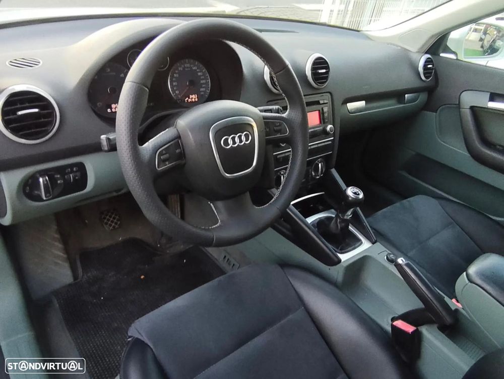 Audi A3 Sportback 1.6 TDI S-line - 10