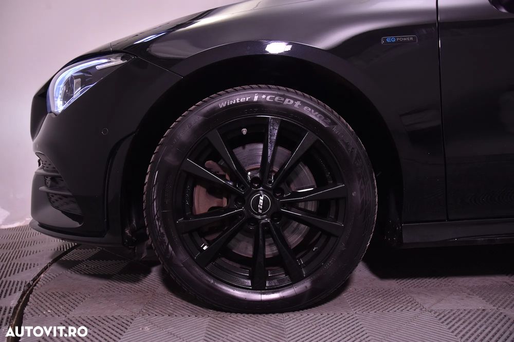 Mercedes-Benz CLA 250 e 8G-DCT - 13