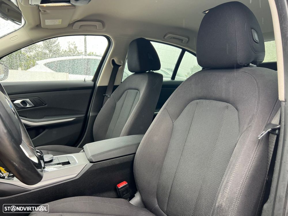 BMW 330 e Corporate Edition Auto - 26