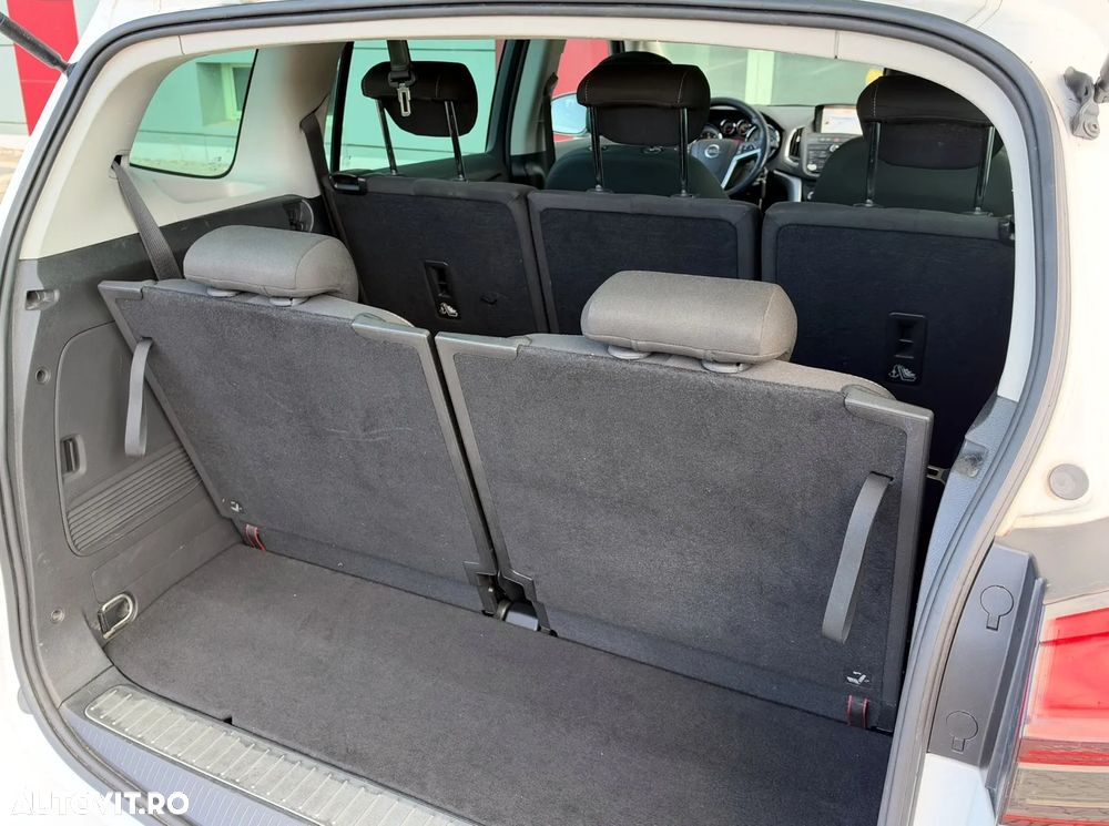 Opel Zafira - 12