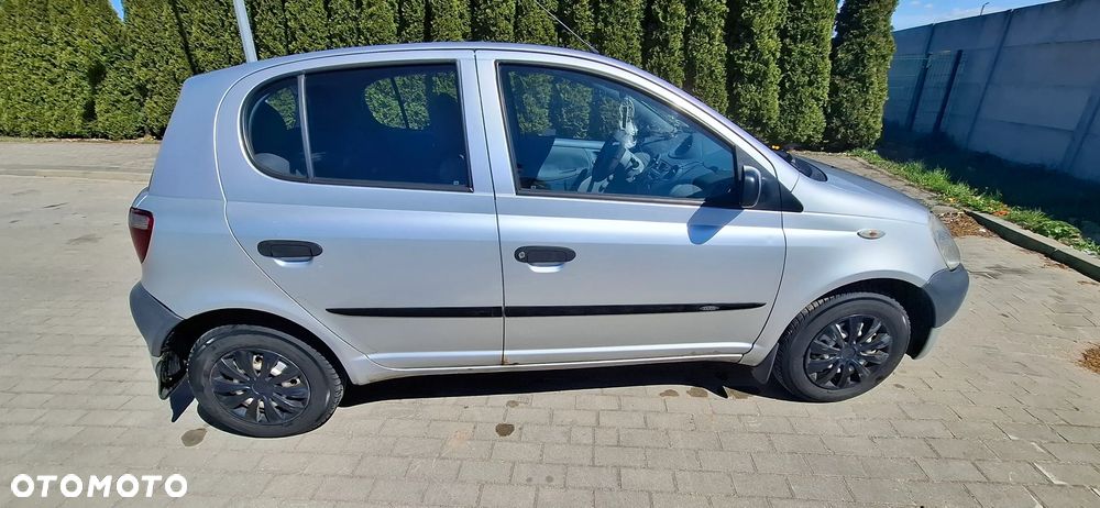 Toyota Yaris - 6