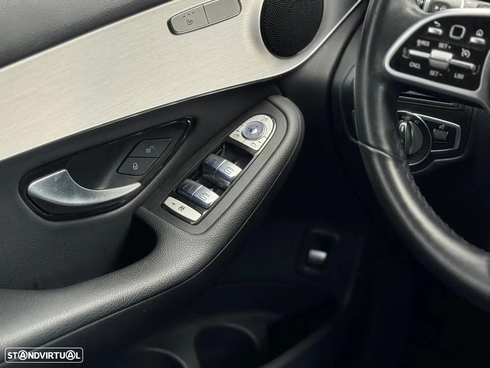 Mercedes-Benz GLC 300 de 4Matic 9G-TRONIC Exclusive - 17