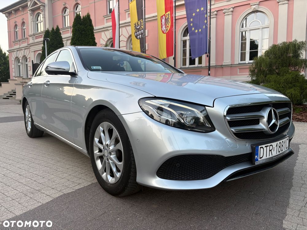 Mercedes-Benz Klasa E 220 d 9G-TRONIC - 13