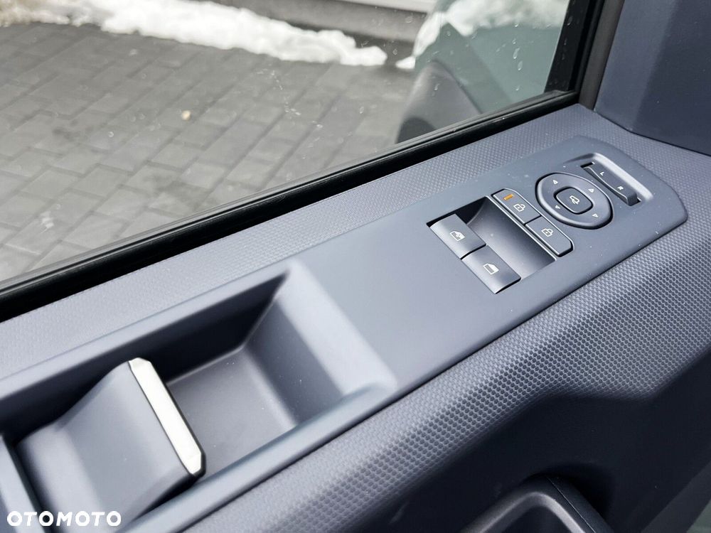 Kia PV5 71.2kWh - 12