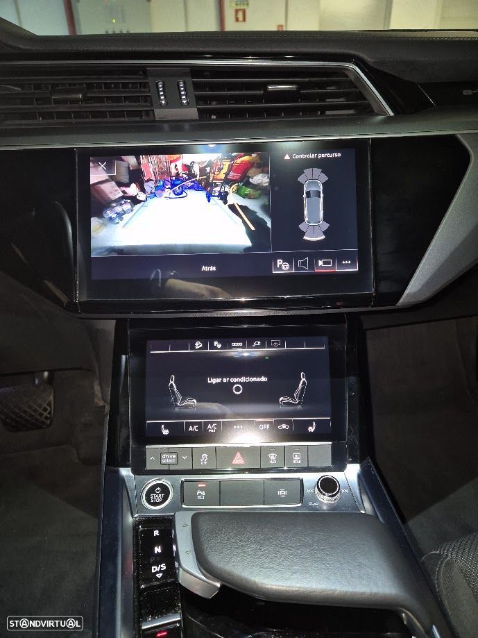 Audi e-tron 55 quattro - 22