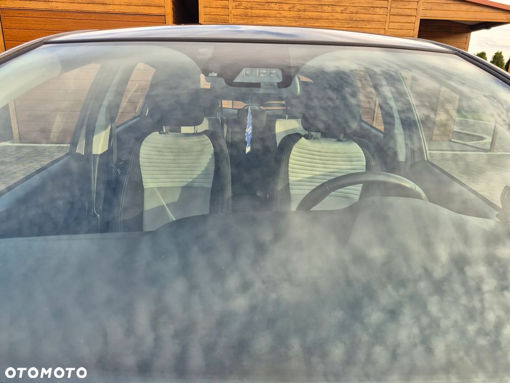 Toyota Yaris - 36