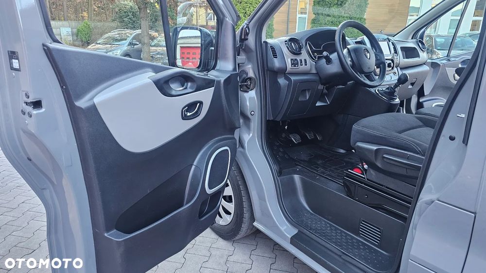 Renault Trafic - 13
