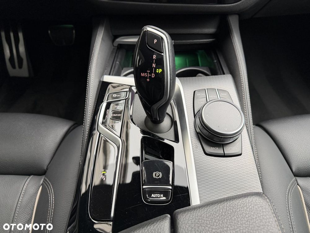 BMW Seria 5 520d xDrive mHEV M Sport sport - 22