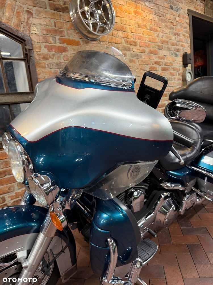 Harley-Davidson FLH Electra Glide - 24