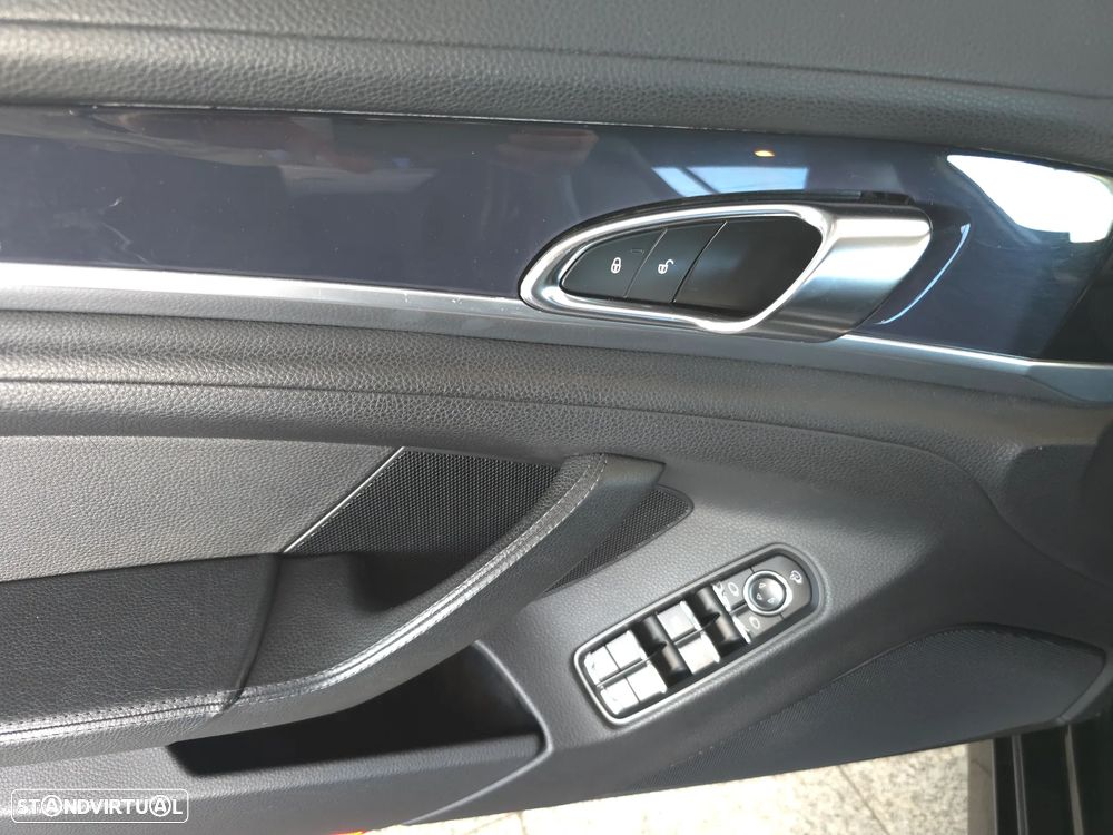 Porsche Panamera 3.0 V6 - 13
