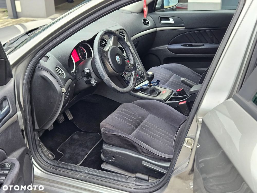 Alfa Romeo 159 1.9 JTDM 8V DPF Distinctive - 13
