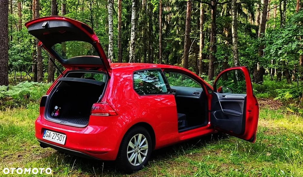 Volkswagen Golf - 6
