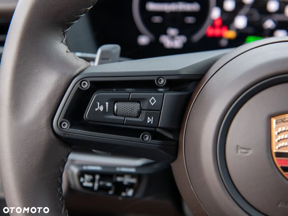 Porsche Panamera 4 - 8