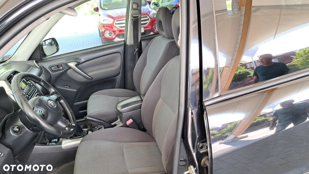 Toyota RAV4 2.0 D-4D 4x4 - 9