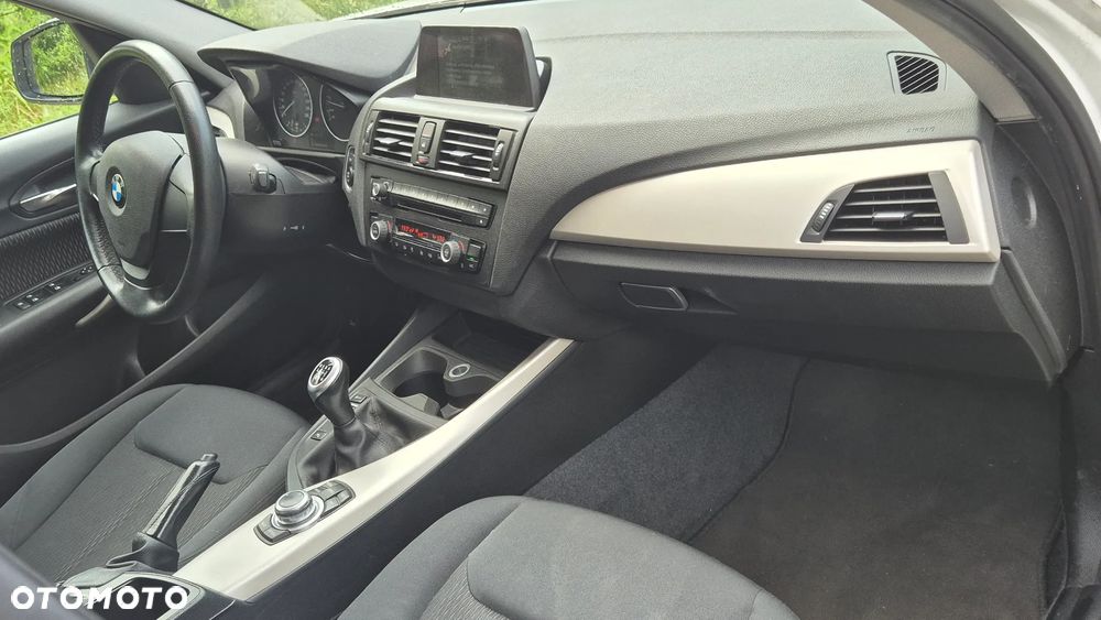 BMW Seria 1 116i Sport Line - 7