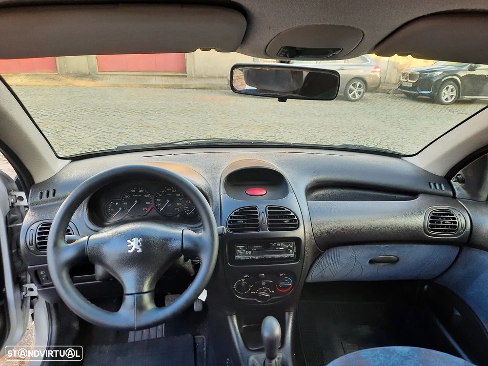 Peugeot 206 1.1 Color Line - 9