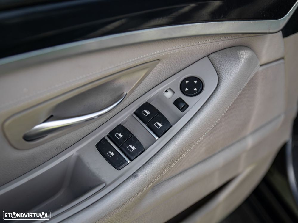 BMW 520 d Line Luxury - 28