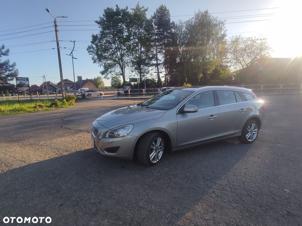 Volvo V60 D4 Edition - 1