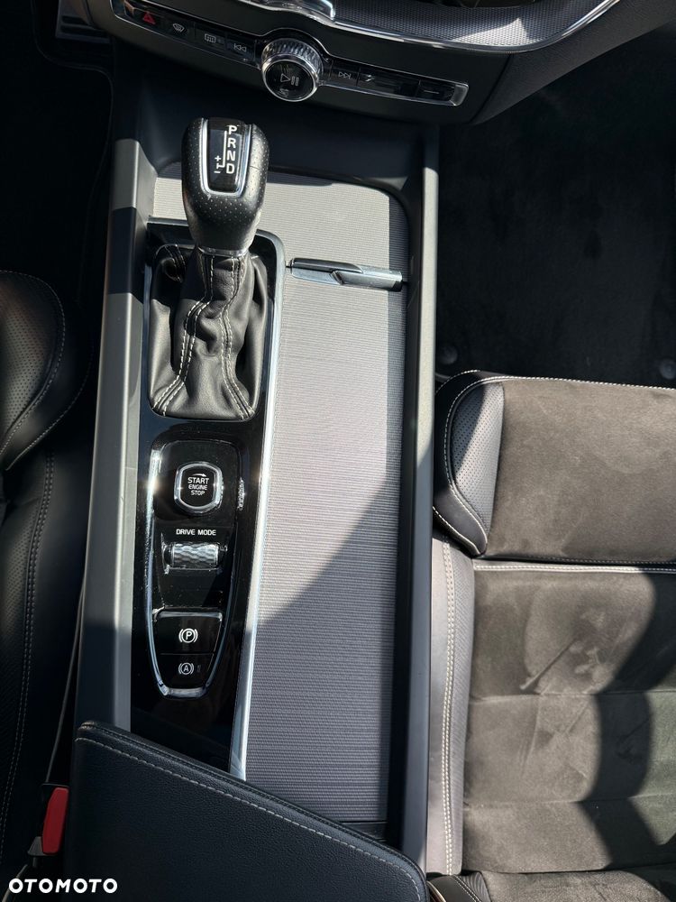 Volvo XC 60 T5 AWD Geartronic RDesign - 8