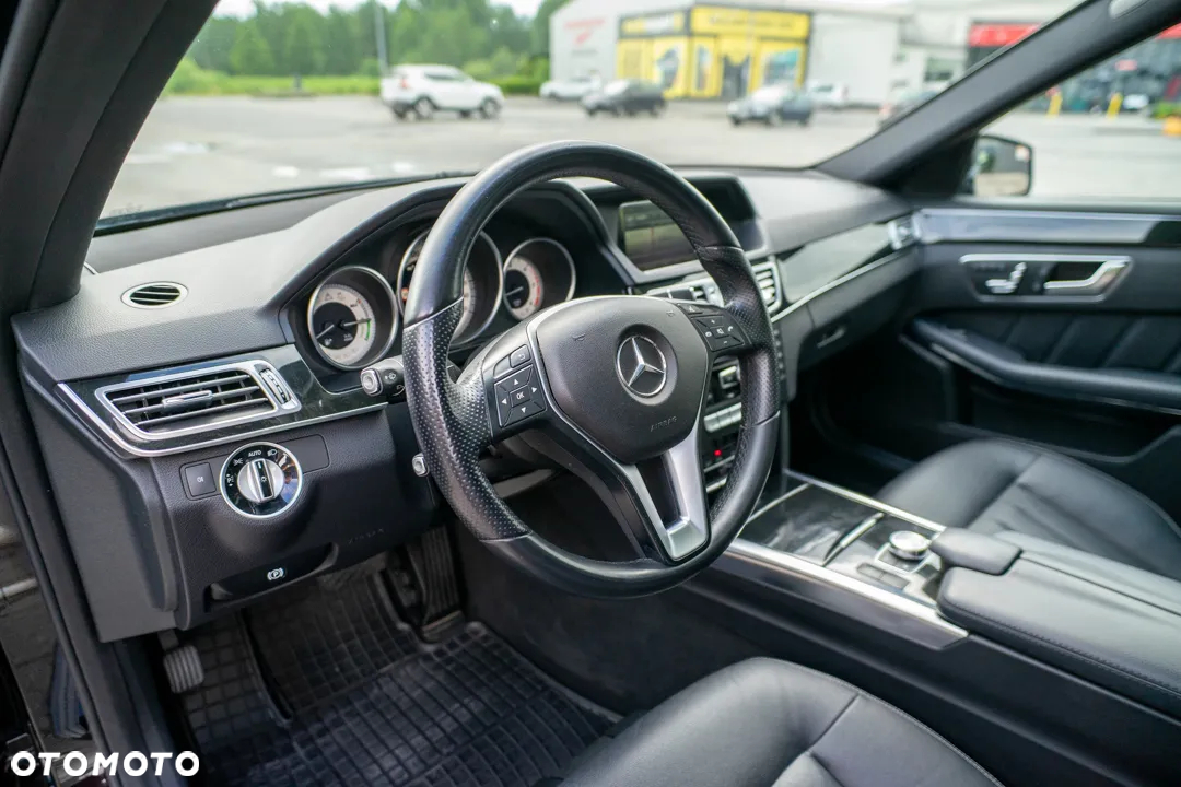 Mercedes-Benz Klasa E 300 T BlueTEC HYBRID 7G-TRONIC Elegance - 21