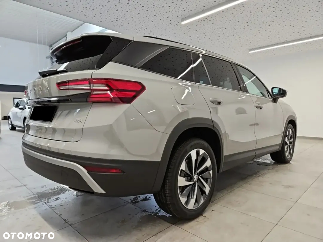 Skoda Kodiaq 2.0 TDI 4x4 Selection DSG - 5