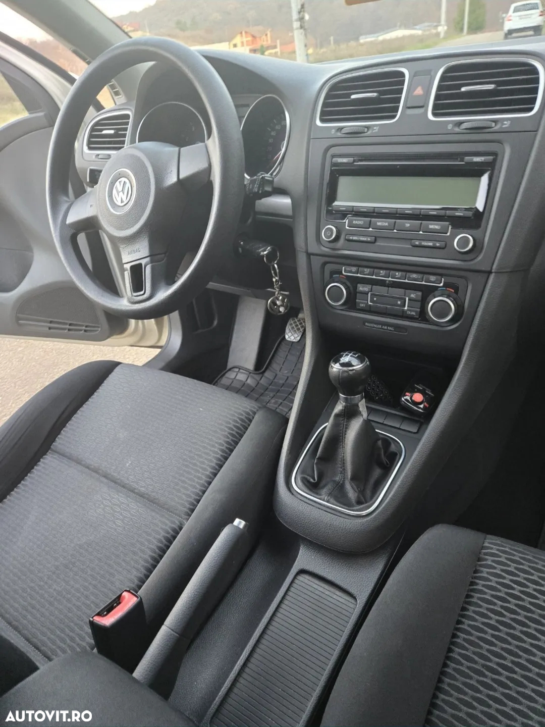 Volkswagen Golf - 5