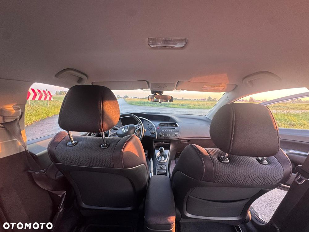 Honda Civic 1.4 i-VTEC Comfort - 12