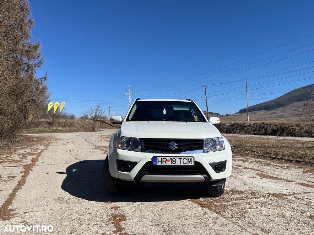 Suzuki Grand Vitara 2.4 Club - 2