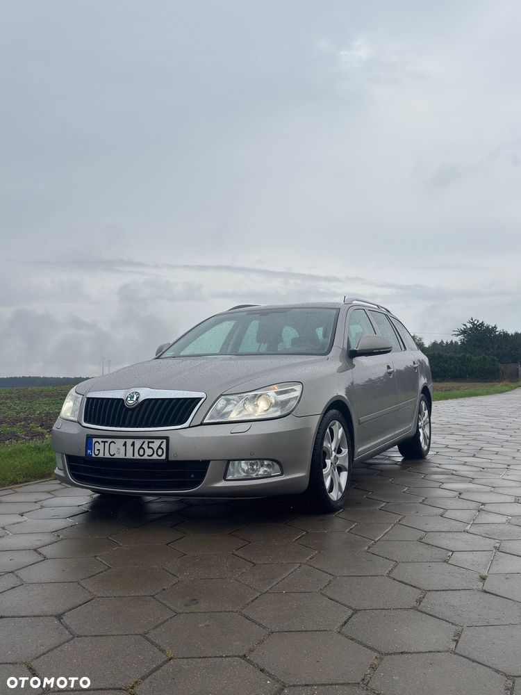 Skoda Octavia 2.0 TDI DPF Elegance DSG - 3